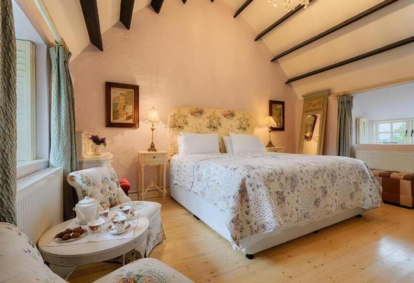 Полулюкс Повышенной Комфортности, Weir Haven Boutique Accommodation