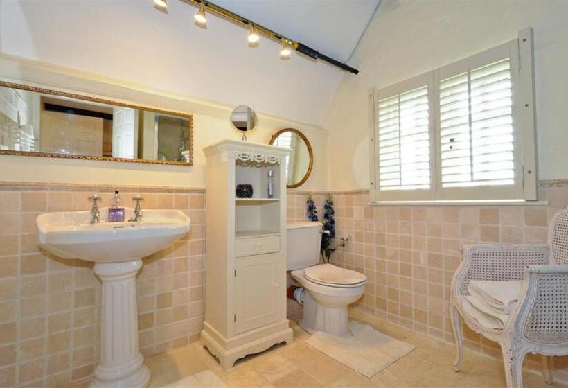 Полулюкс Повышенной Комфортности, Weir Haven Boutique Accommodation