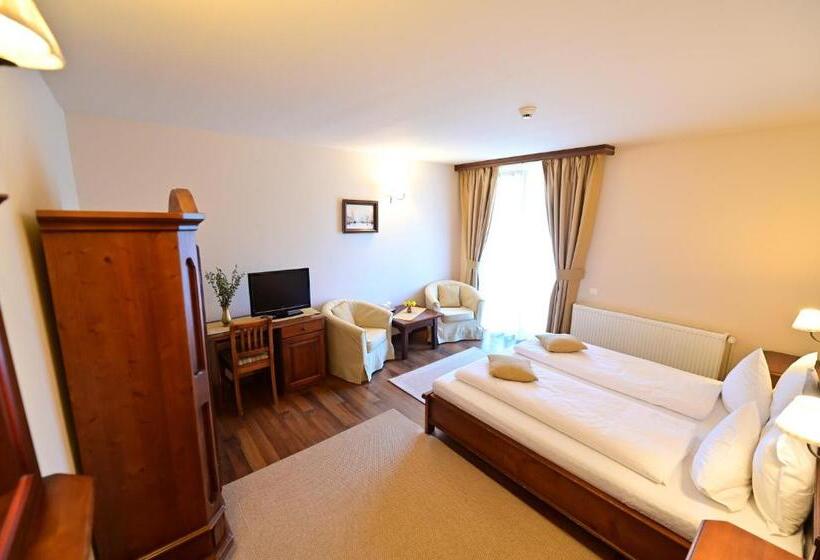 اتاق استاندارد با چشم‌انداز باغ, Natura Family Resort