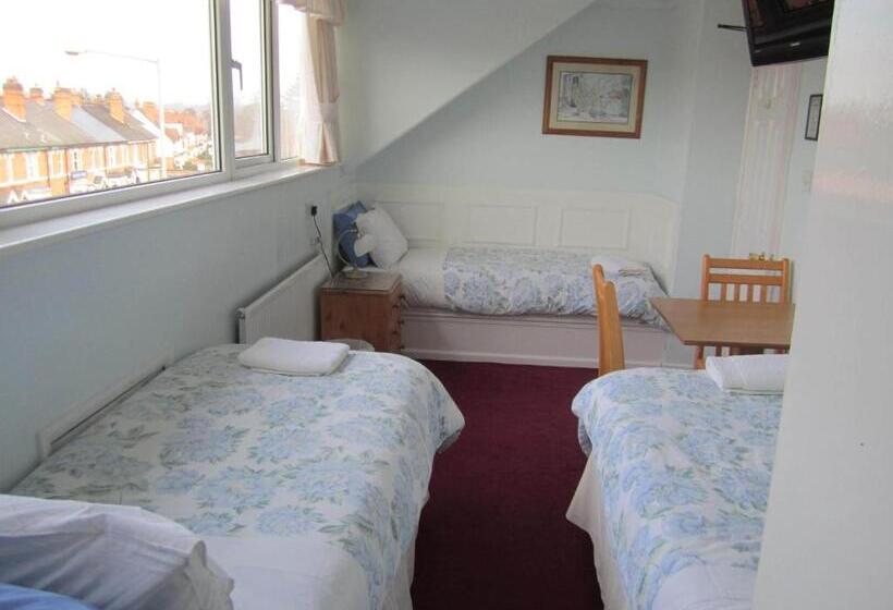 Номер Стандарт, Avoncot Guest House