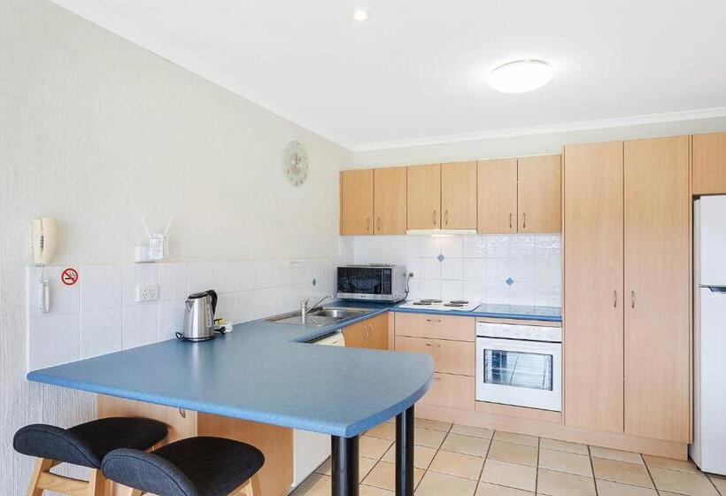 1 Bedroom Apartment Lake View, Sails Luxury Apartments Merimbula