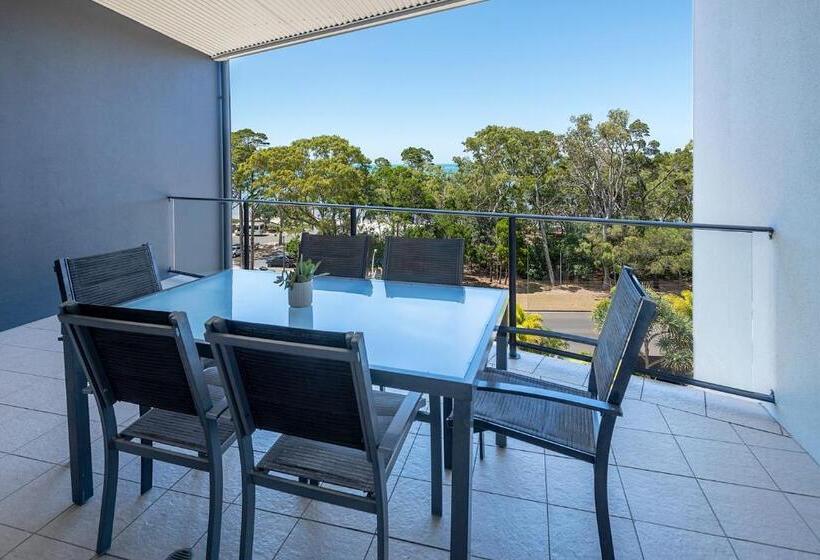 آپارتمان 2 خوابه با چشم‌انداز دریا, The Bay Apartments