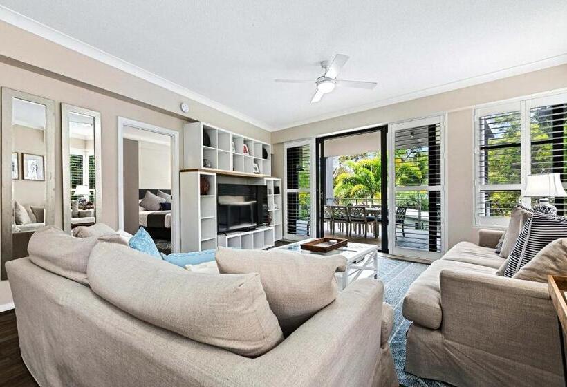 آپارتمان 1 خوابه با چشم‌انداز استخر, The Bay Apartments