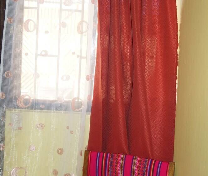 标准间, Hostal Intipara