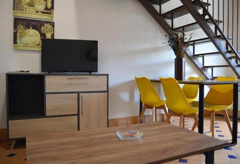 Апартаменты 2 Спальни, Apartamentos Turísticos   Hostal Los Alisos