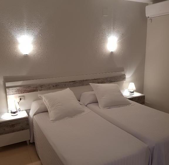 Номер Basic, Hostal Ondina