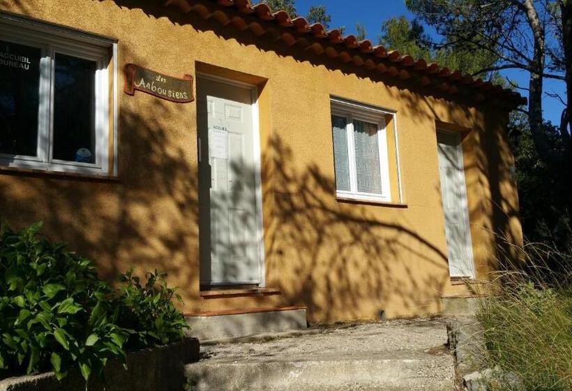 Номер Стандарт Трехместный, Les Arbousiers Village Hôtel Provençal