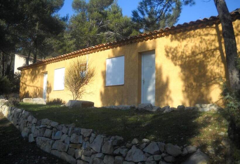 Четырехместный Номер Стандарт, Les Arbousiers Village Hôtel Provençal