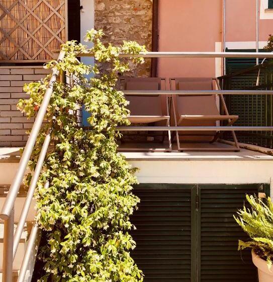 غرفة قياسية مطلة على الجبل, La Torretta Lodge