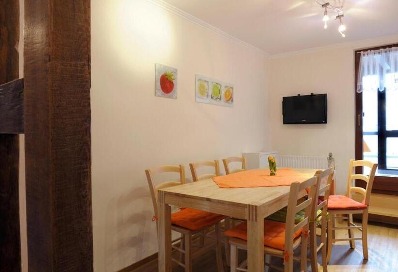 Апартаменты 3 Спальни, Winneburger Hof