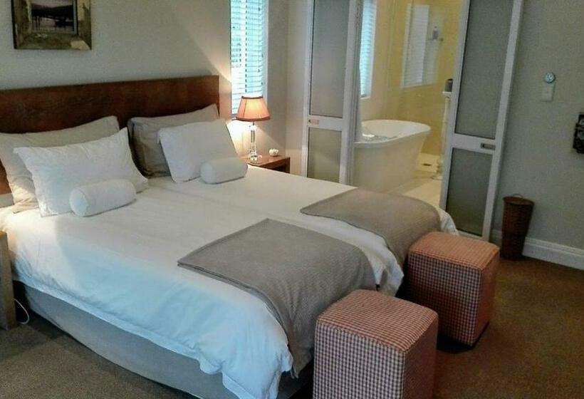 Номер Стандарт, Kowie River Guest House
