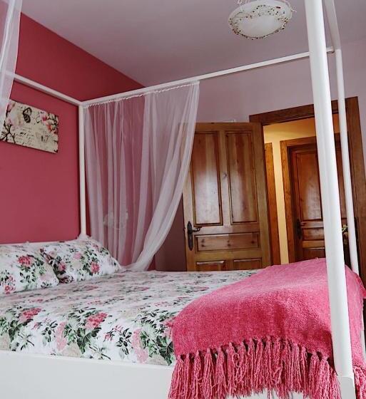 Номер Стандарт Трехместный, Trisileja En Posada La Busta