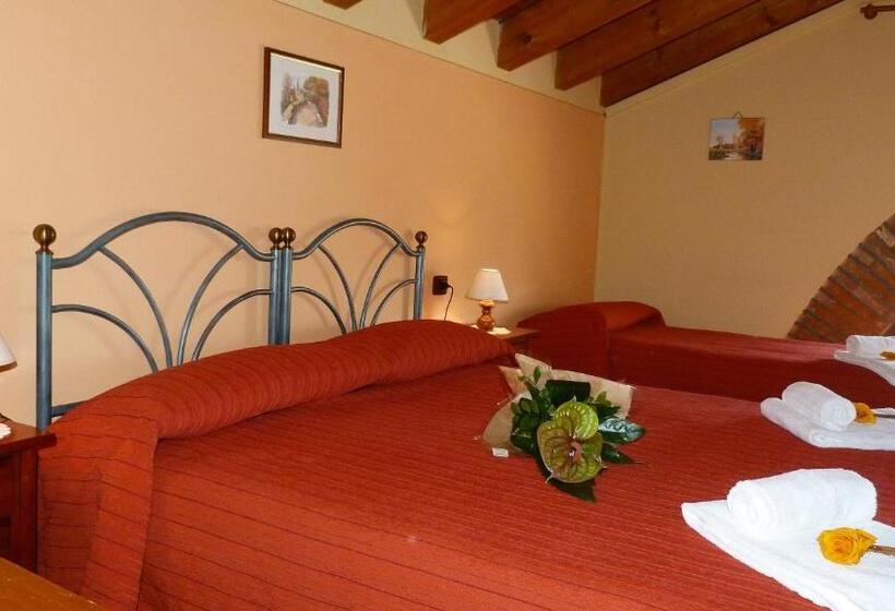 اتاق استاندارد سه نفره, Agriturismo Ai Due Volti