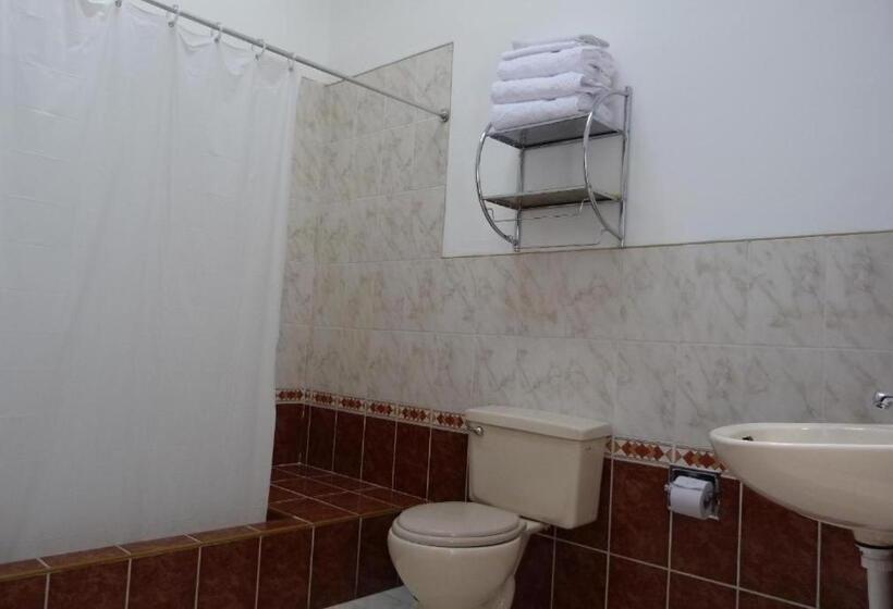 اتاق استاندارد چهار تخته, La Posada Del Fraile