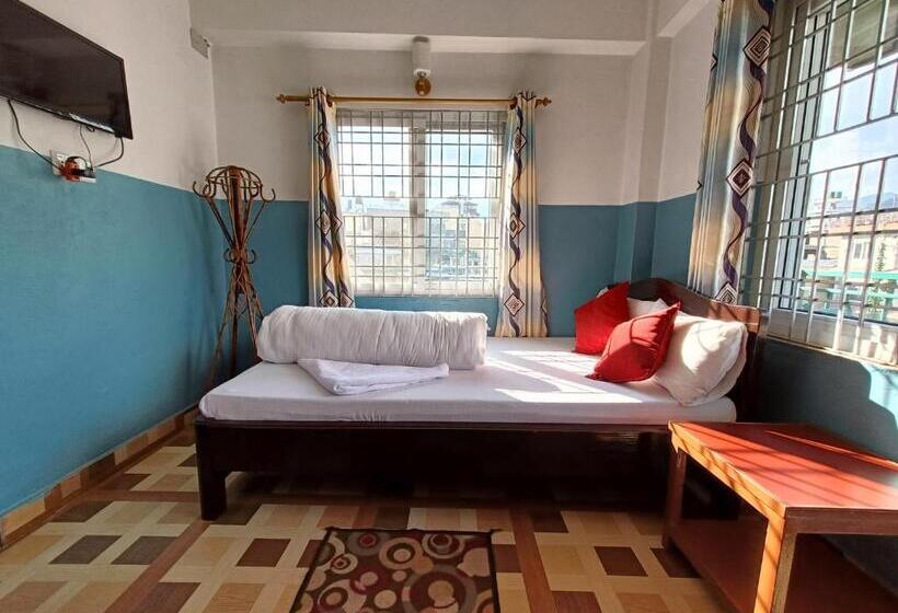 スタンダードルーム, R&r Guest House