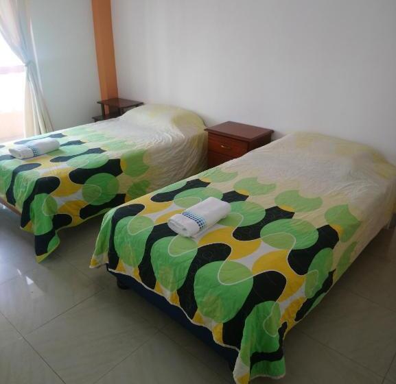 اتاق استاندارد سه نفره, Hostal Terito
