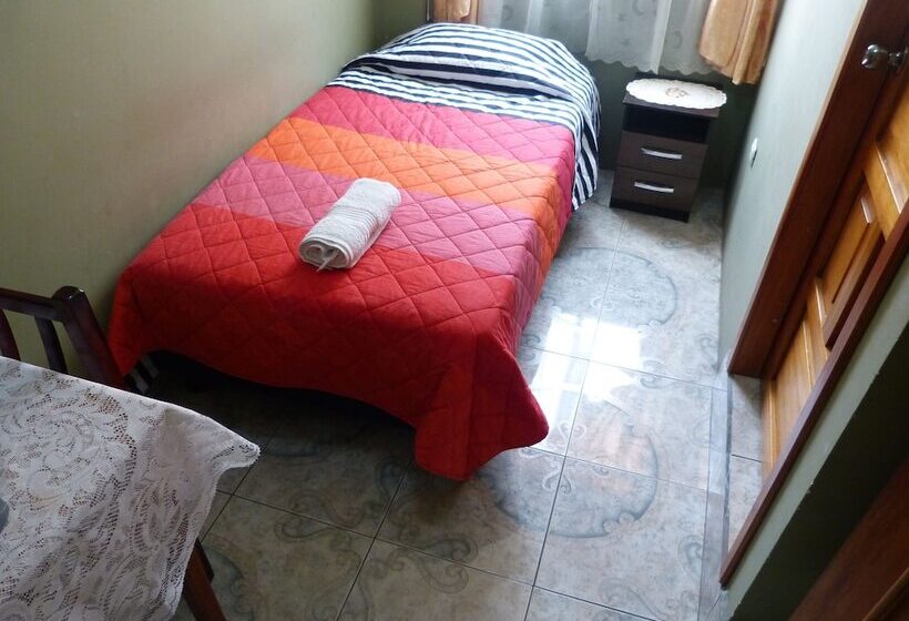 اتاق استاندارد یک نفره, Hostal Terito