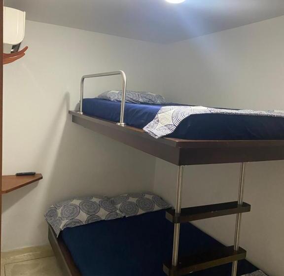 غرفة كومفورت ثلاثية, Hostal El Recreo