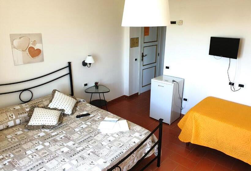 Номер Стандарт Трехместный, Posto Nove Country House