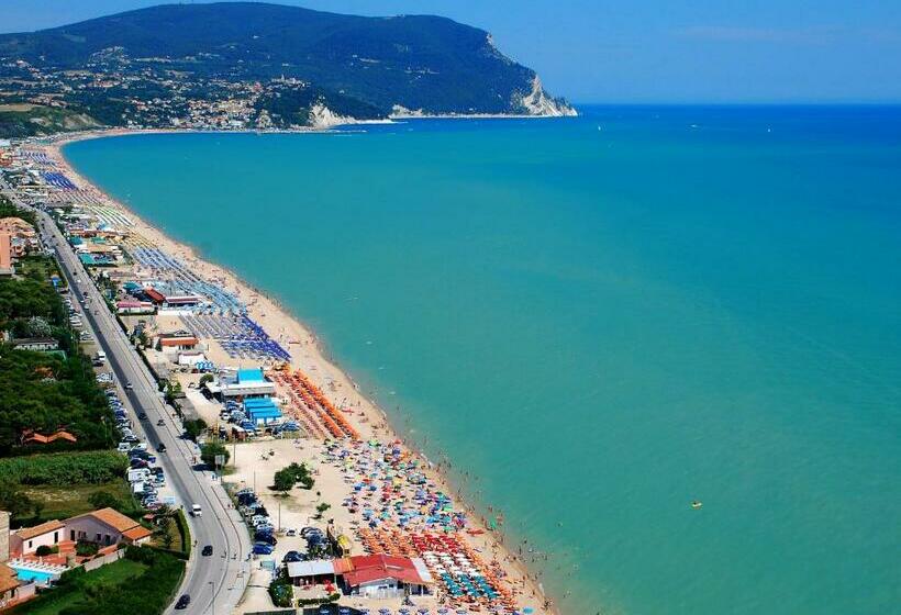 Апартаменты 1 Спальня Вид на Море, Lido Azzurro