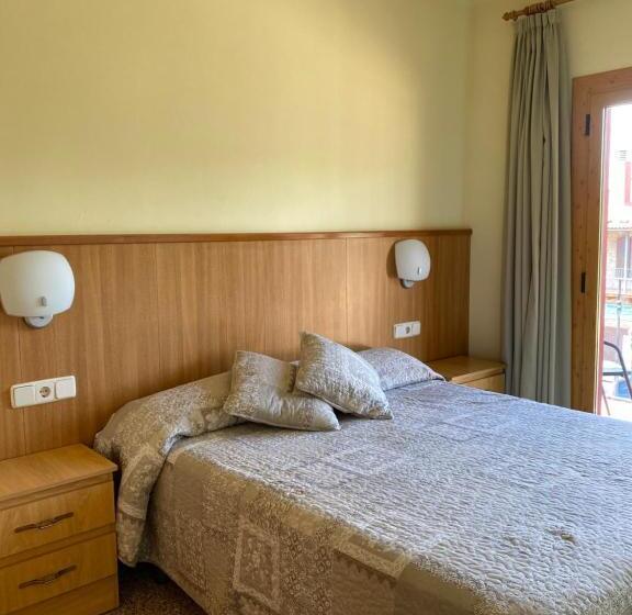 Номер Стандарт, Hostal Alt Llobregat
