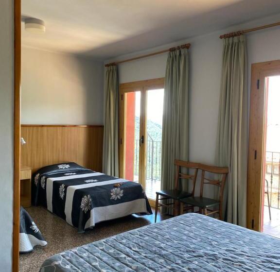 Номер Стандарт, Hostal Alt Llobregat