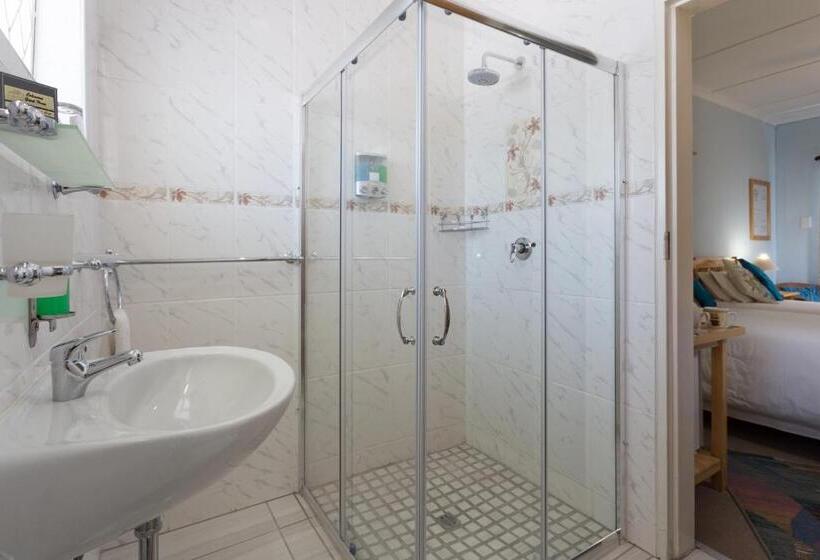 Номер Стандарт Вид на Сад, Colesview Guest House