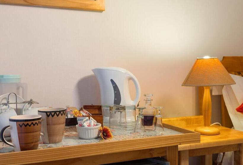 Номер Стандарт Вид на Сад, Colesview Guest House