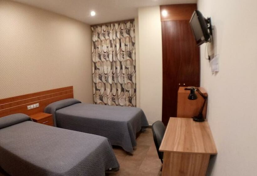 Номер Стандарт Индивидуальный, Hostal Venecia Ii