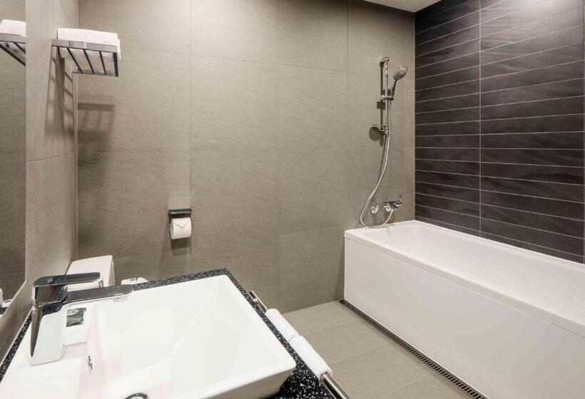 Люкс Вид на Море, Hanwha Resort Geoje Belvedere