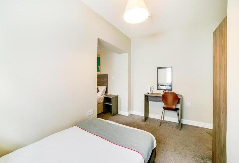 Четырехместный Номер Стандарт, Tequila And Dunlin Rooms Southport Central