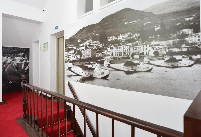 Кровать в Общей Комнате, Internacional Azores Boutique