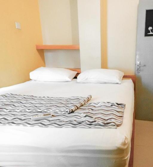 اتاق استاندارد, Kokos Hostel Padang City