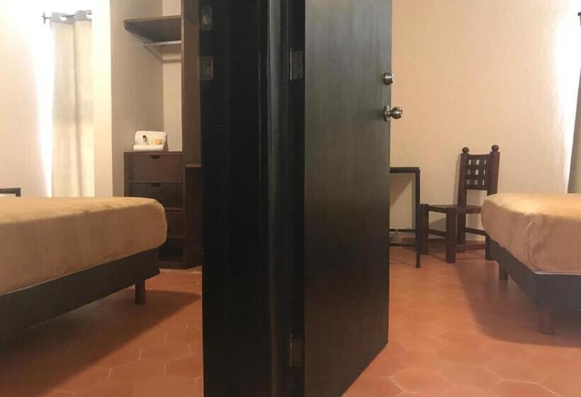 ２ベッドルームアパートメント, Camino De Allende