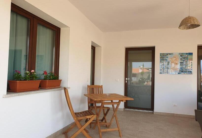 اتاق استاندارد با بالکن, Caletta Sul Mare