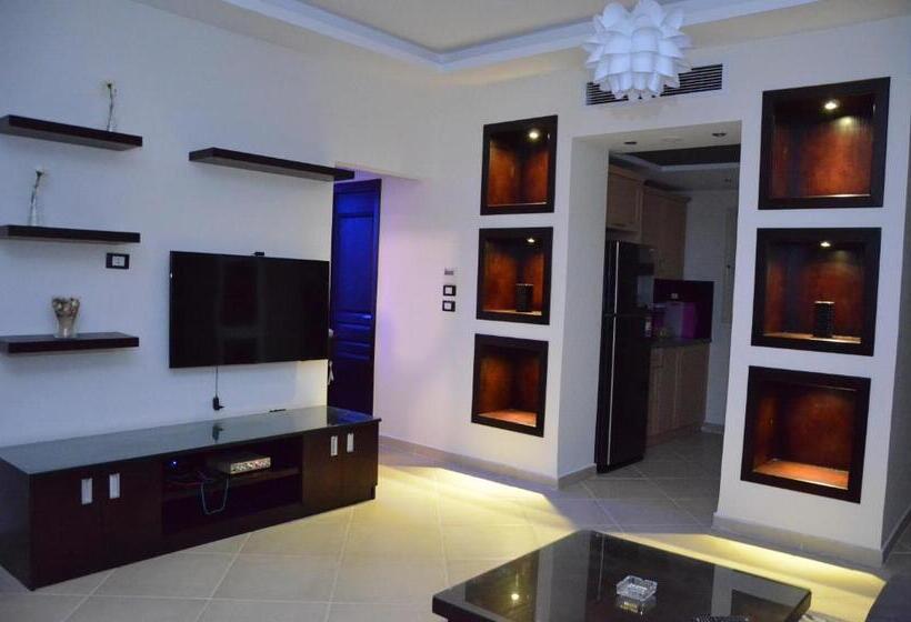 带2个卧室带海景的公寓, Elite Suites Hurghada