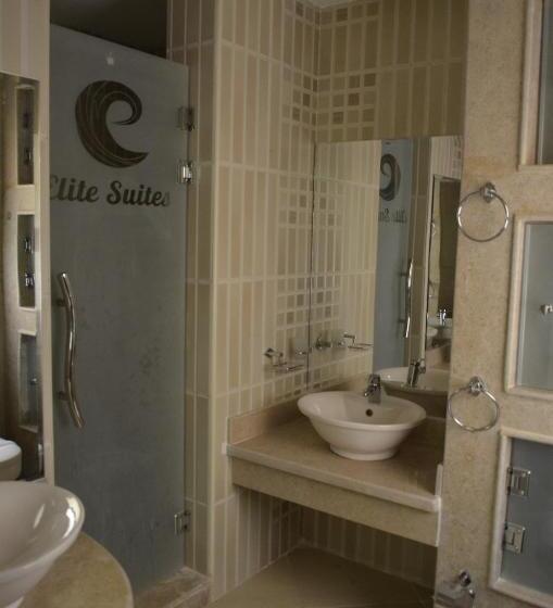 带2个卧室带海景的公寓, Elite Suites Hurghada