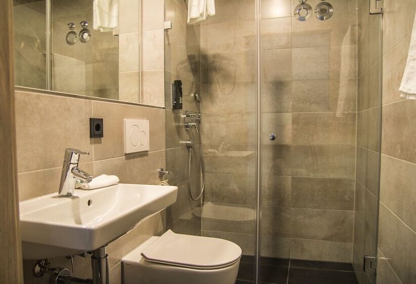 标准间带双人床, Hayta Hotel Stuttgart Airport Messe