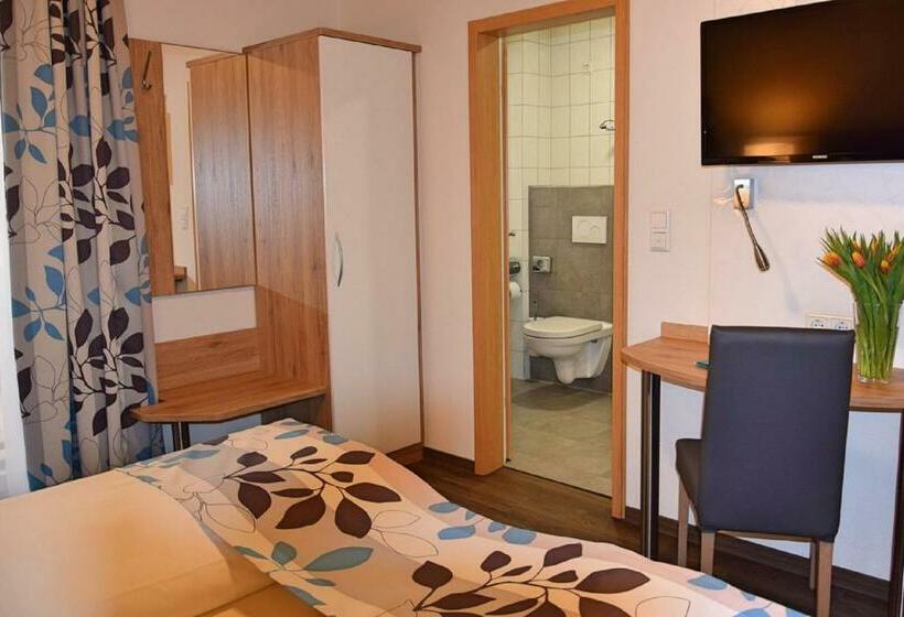 Номер Стандарт с Балконом, Cafe Hotel Altreuter