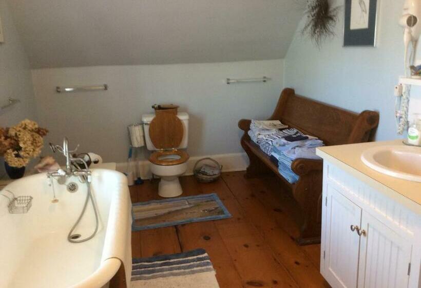 스탠다드 룸 공동 욕실, Clary Lake Bed And Breakfast