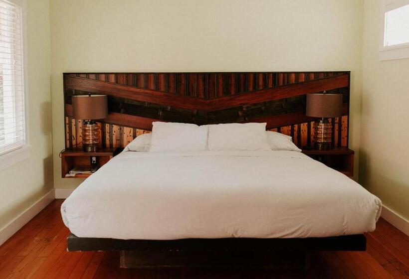 Стандартный Номер Кровать Кинг, Pitchwood Inn