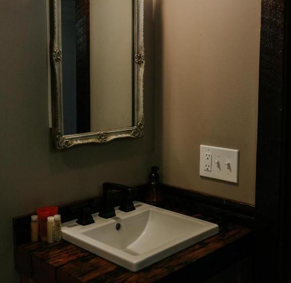 Четырехместный Номер Deluxe, Pitchwood Inn