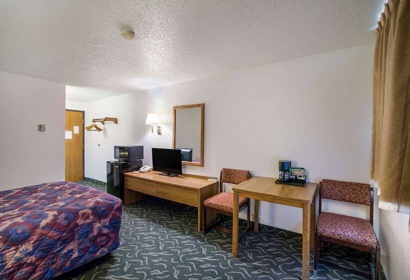 Люкс, Rodeway Inn Gateway To Medora Troosevelt & Makoshika State Park