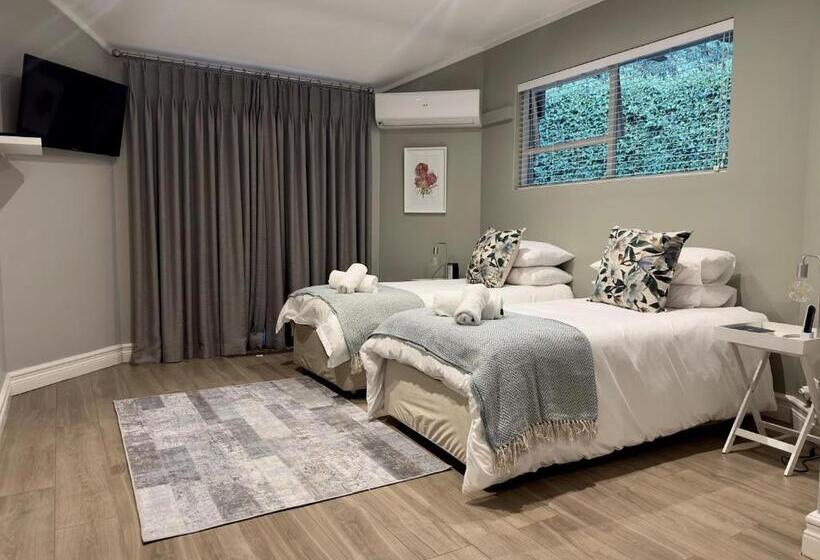 Номер Deluxe Вид на Сад, Serene Place Guest House & Conference Venue Affordable Luxury With Backup Power