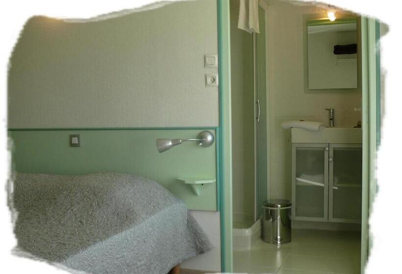 Номер Стандарт, Auberge De La Couronne