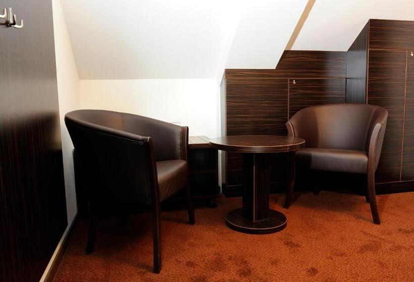 سوییت لوکس, Wellness Penzion Kroměříž   Zlobice