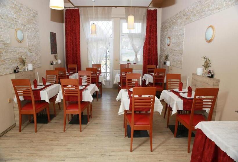 اتاق لوکس, Wellness Penzion Kroměříž   Zlobice