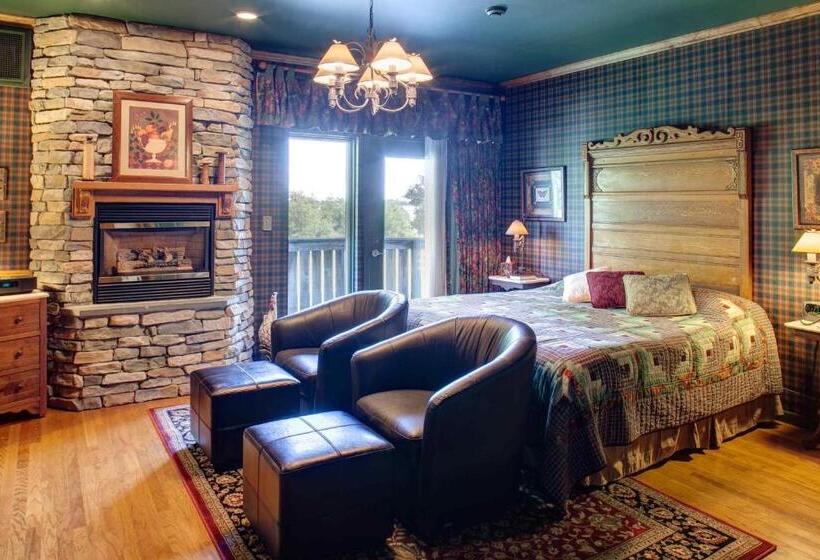 Люкс Кровать Кинг, Twin Pine Manor