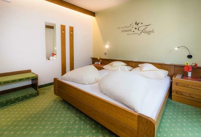 Номер Стандарт с Балконом, Garni Hotel Farmerhof