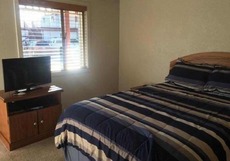 Номер Deluxe, Tyee Restaurant And Motel